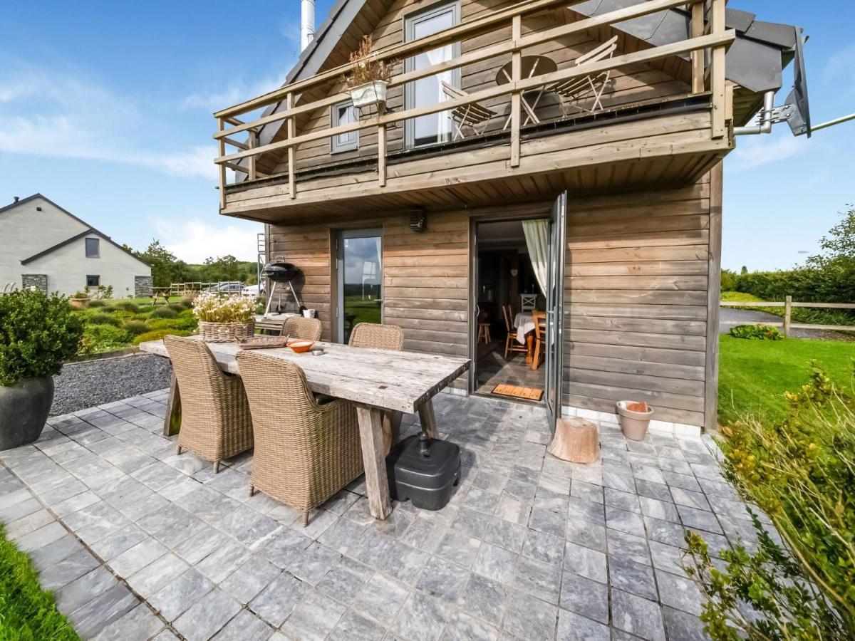 Tranquil Holiday Home In Mont With Bubble Bath Exterior photo